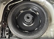 Škoda Karoq SUV / Terénní 1,5 l 110 kw