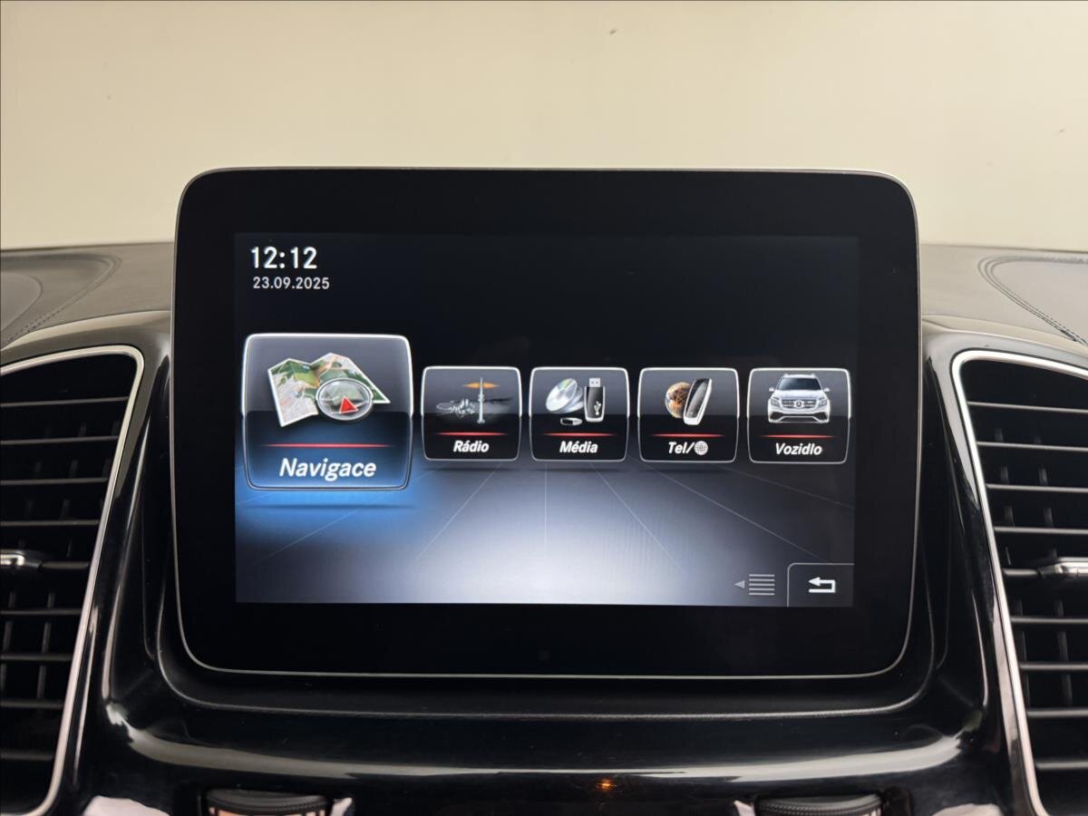 Mercedes-Benz GLS SUV 5,5 l 430 kw