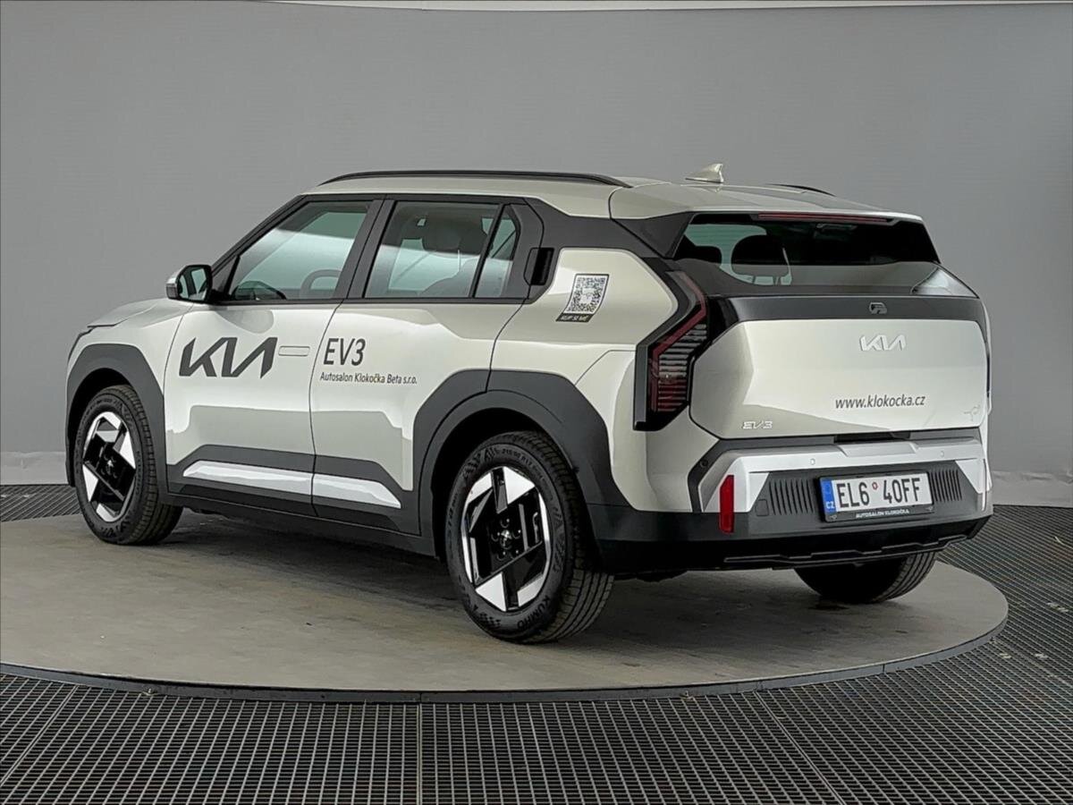KIA EV3 SUV / Terénní 0,0 150 kw