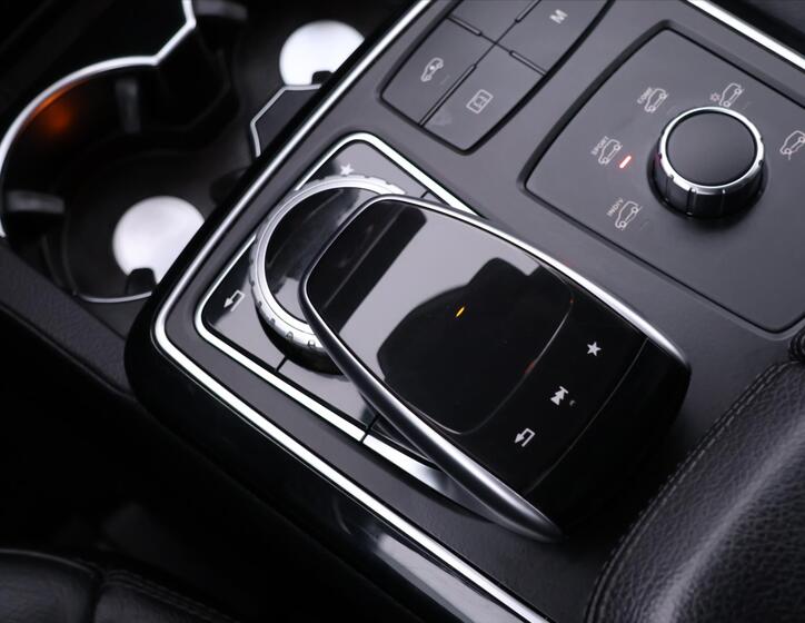 Mercedes-Benz GLE 29