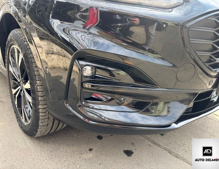 Ford Kuga SUV / Terénní 2,5 l 165 kw