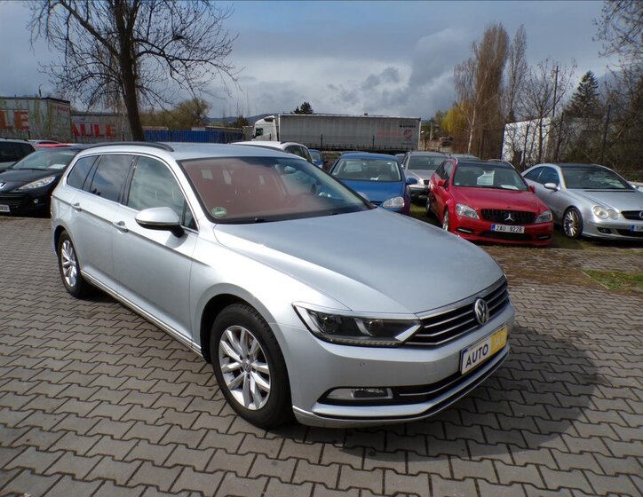 Volkswagen Passat Kombi 2,0 l 110 kw