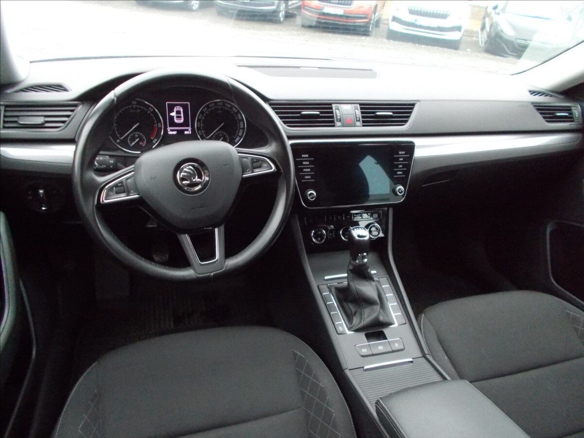 Škoda Superb Sedan / Limuzína 2,0 l 110 kw