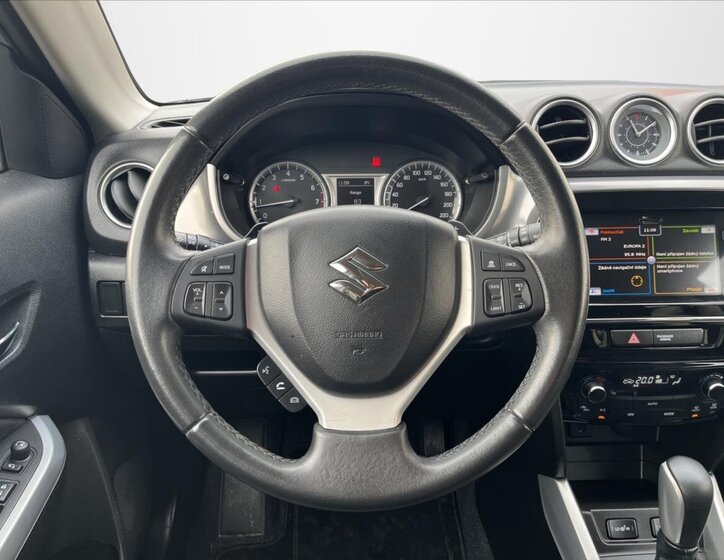 Suzuki Vitara SUV 1,6 l 88 kw