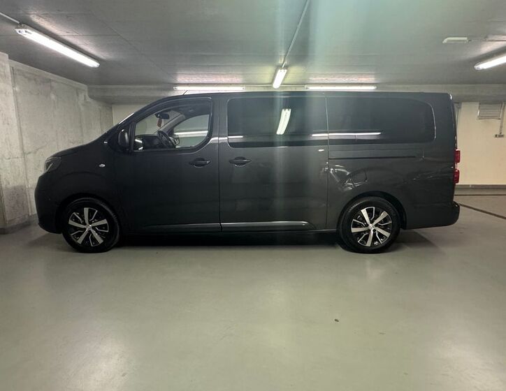 Toyota ProAce Verso 8