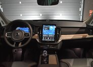 Volvo XC90 SUV / Terénní 2,0 l 228 kw