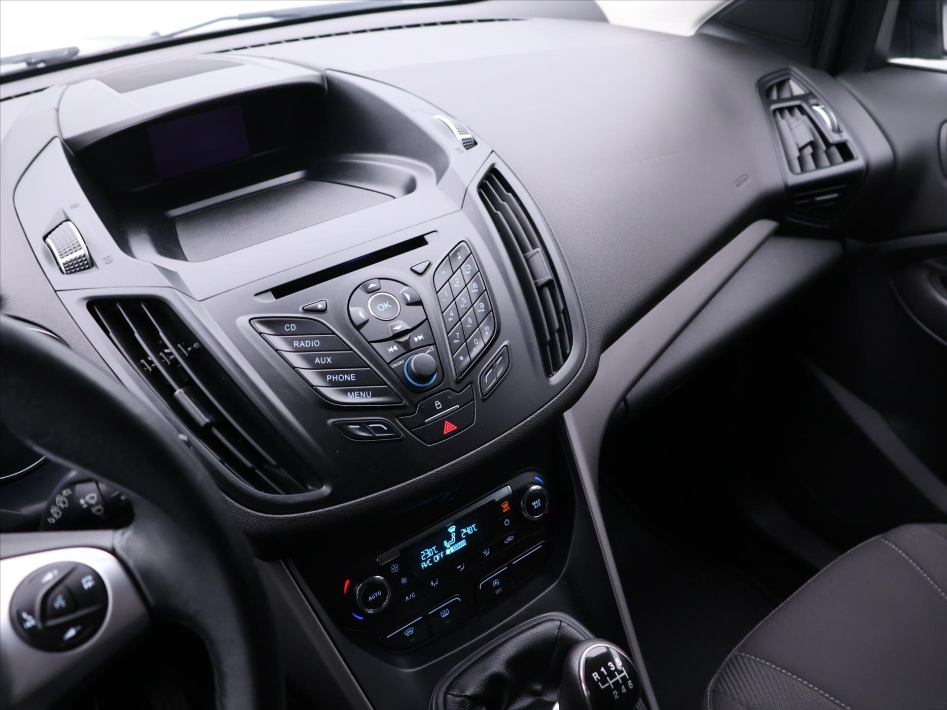 Ford Kuga SUV / Terénní 1,5 l 110 kw