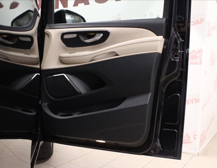 Mercedes-Benz Třídy V Kombi 2,1 l 140 kw