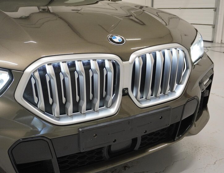 BMW X6 SUV 3,0 l 250 kw