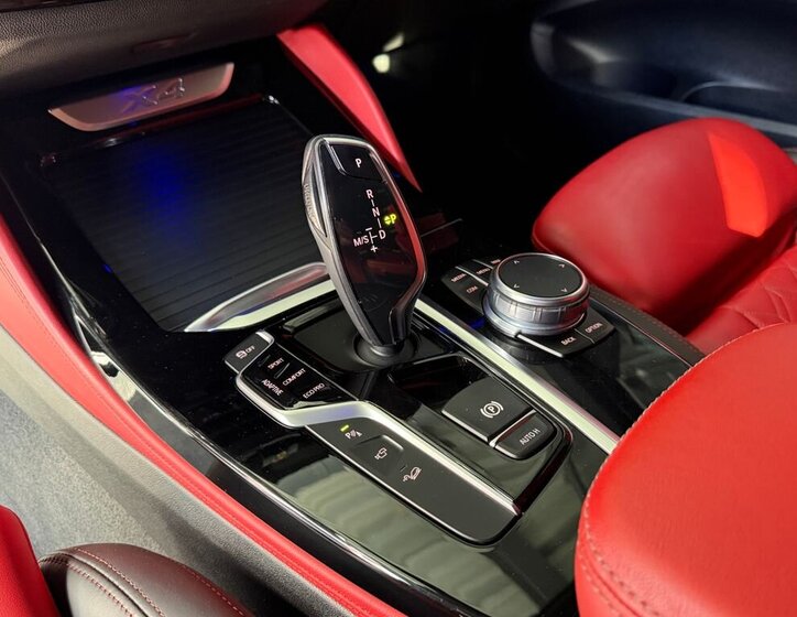 BMW X4 SUV / Terénní 2,0 l 170 kw