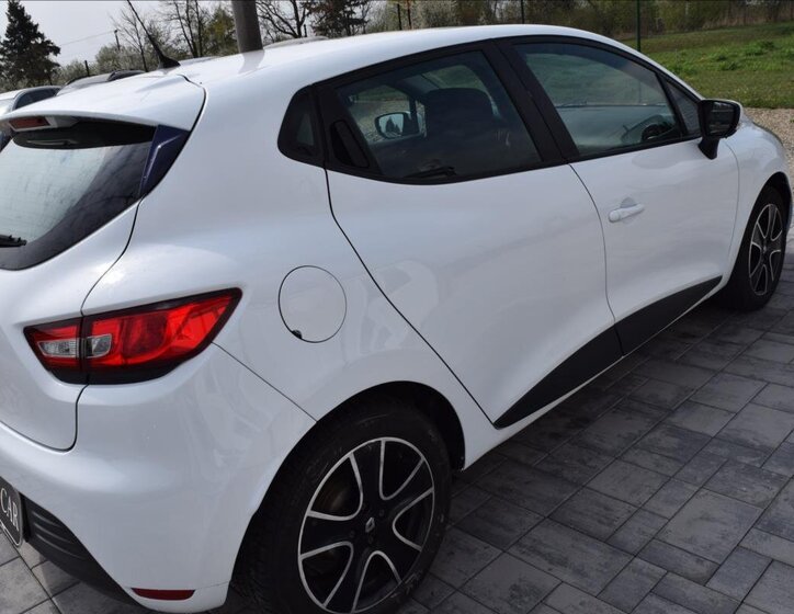 Renault Clio Hatchback 1,1 l 54 kw