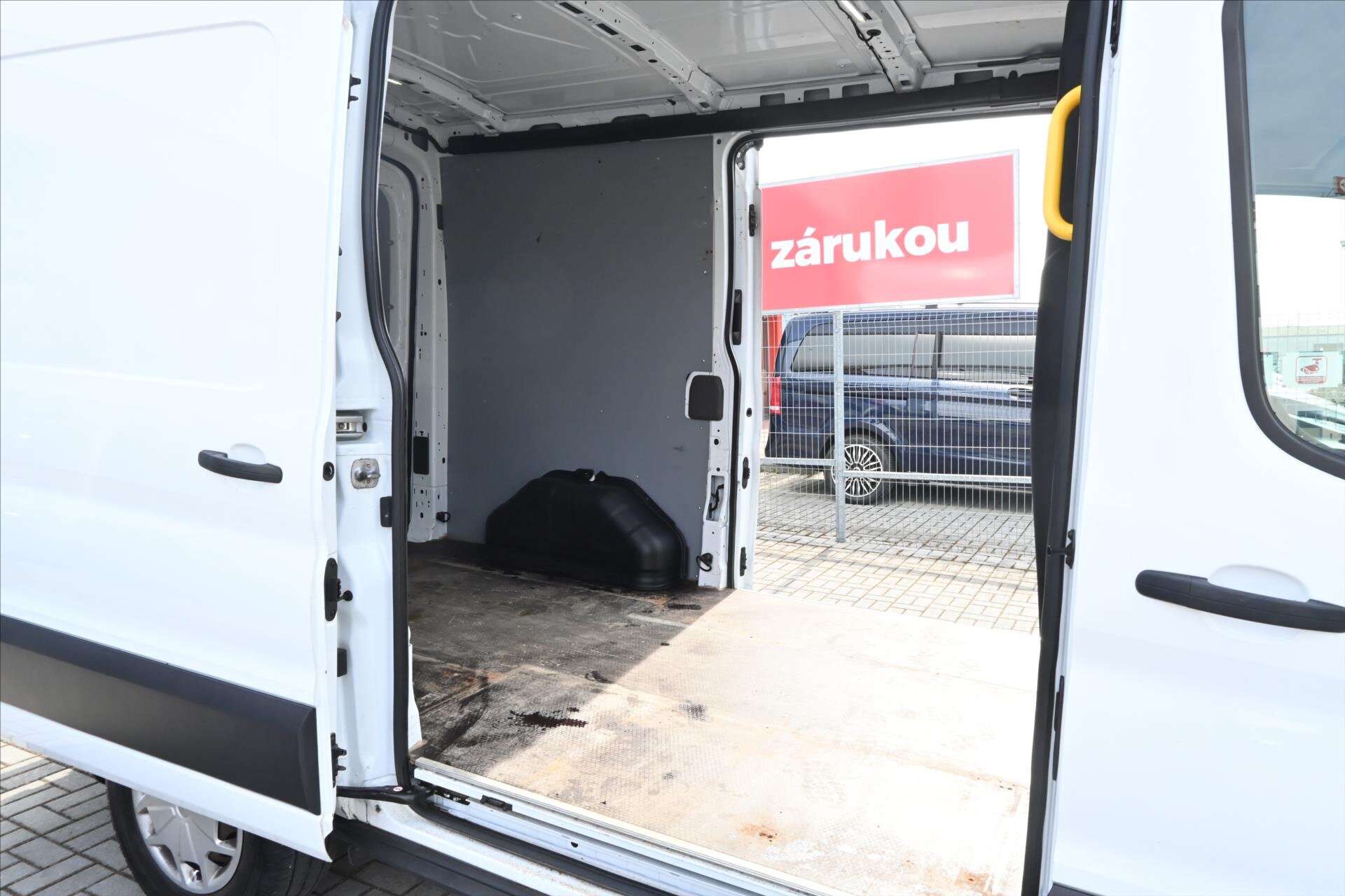Ford Transit Skříň 2,0 l 96 kw