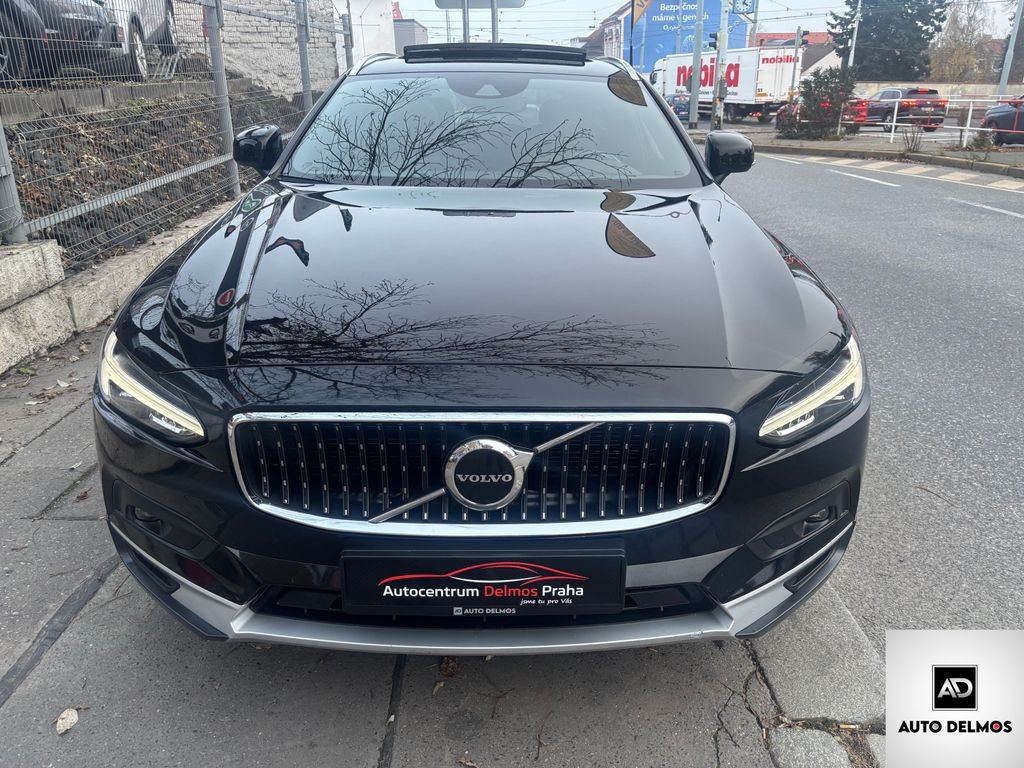 Volvo V90