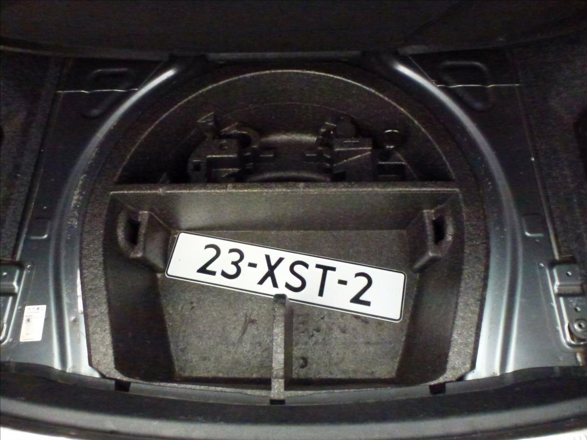 Škoda Superb Kombi 1,6 l 77 kw