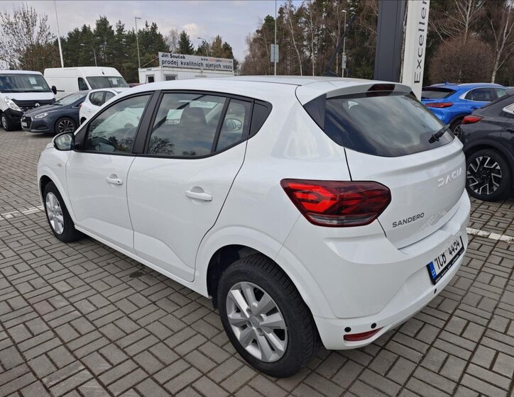 Dacia Sandero Hatchback 999,0 67 kw
