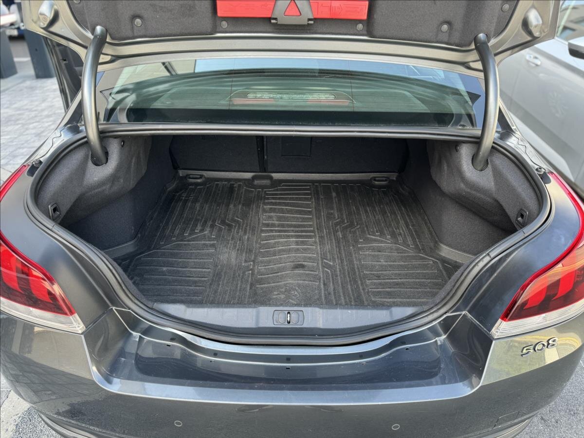 Peugeot 508 Sedan 2,0 l 120 kw