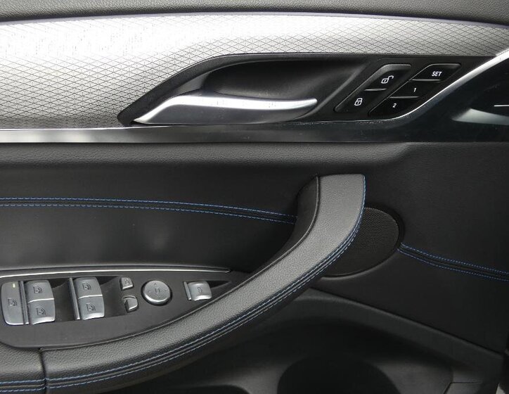 BMW X3 SUV / Terénní 2,0 l 140 kw