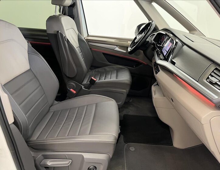 Volkswagen Multivan 25