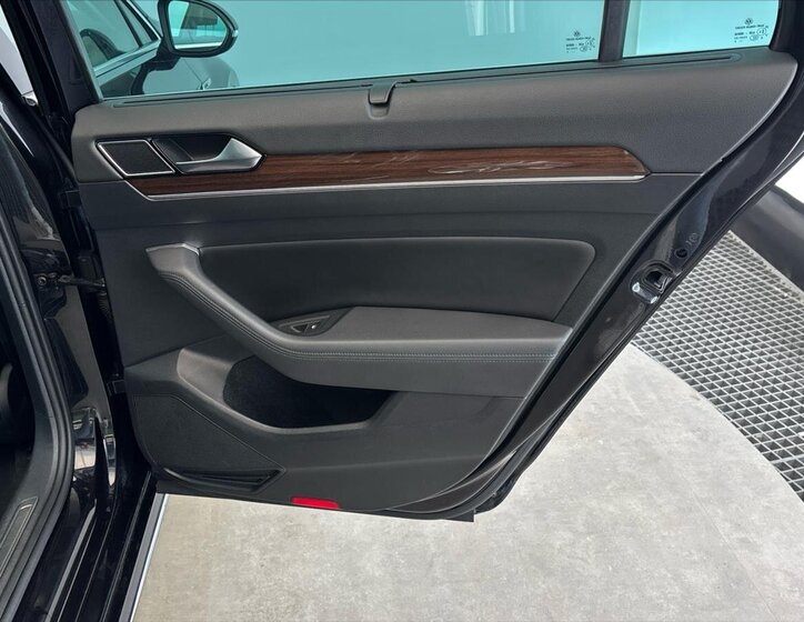 Volkswagen Passat Kombi 2,0 l 176 kw
