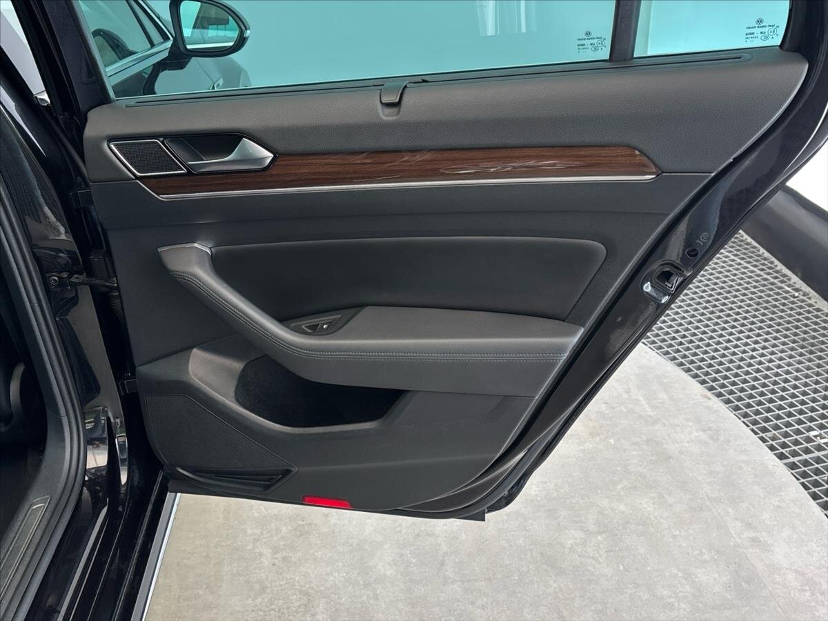 Volkswagen Passat Kombi 2,0 l 176 kw