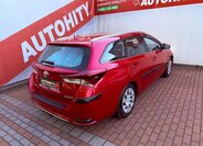 Toyota Auris Kombi 1,2 l 86 kw