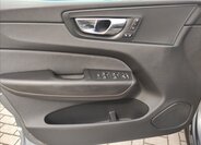 Volvo XC60 SUV / Terénní 2,0 l 140 kw