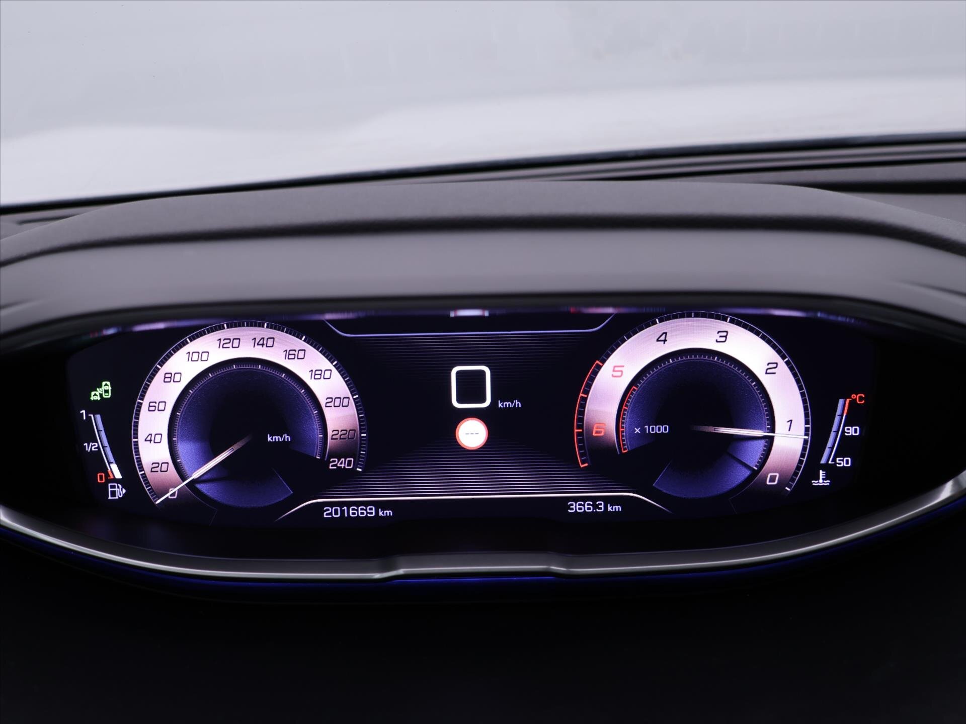 Peugeot 3008 SUV 2,0 l 110 kw