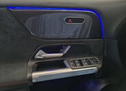 Mercedes-Benz GLB 12