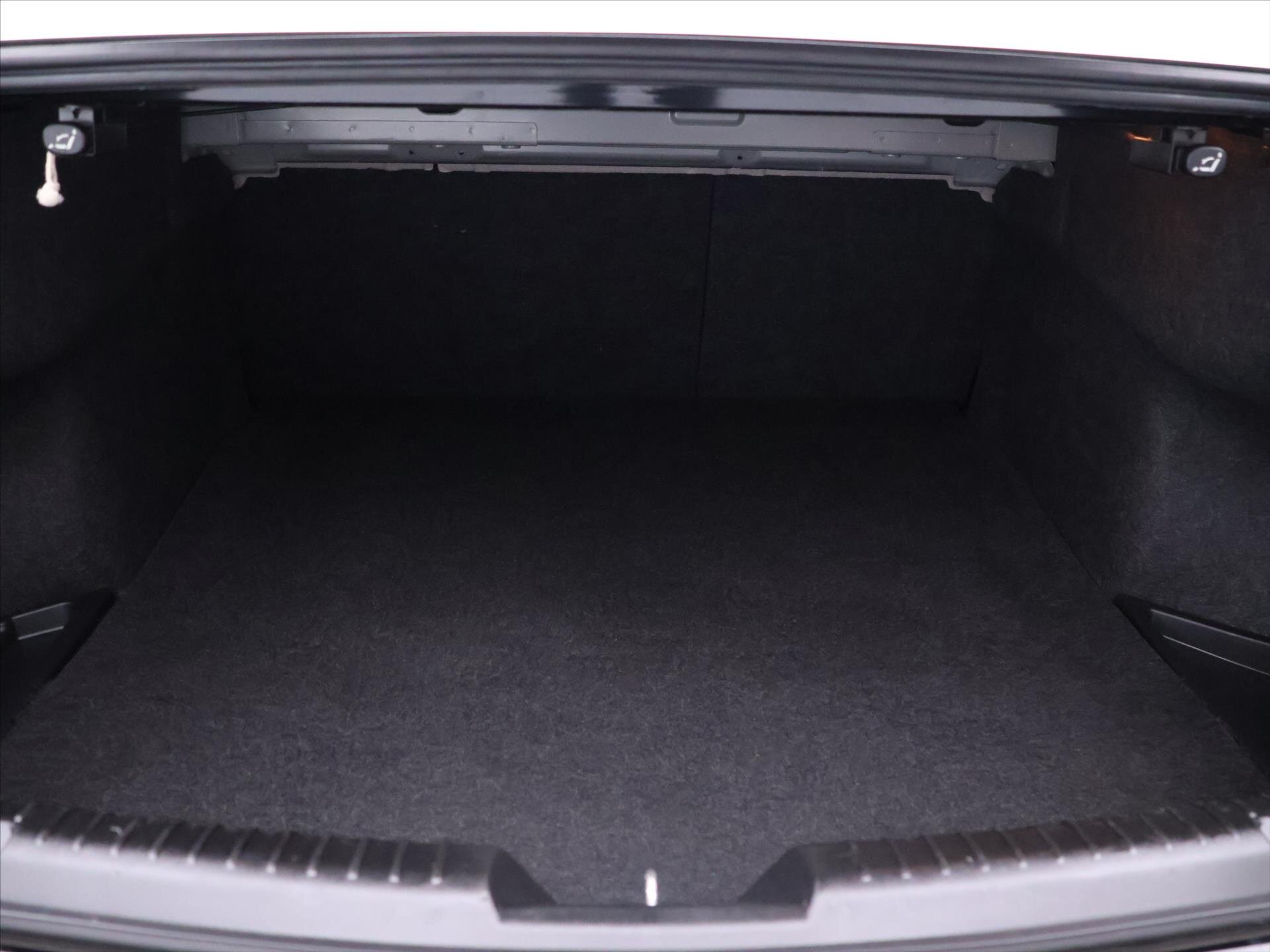 Mazda 6 Sedan 2,5 l 141 kw