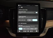 Volvo XC90 SUV / Terénní 2,0 l 228 kw