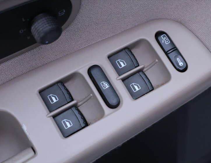 Volkswagen Sharan 19