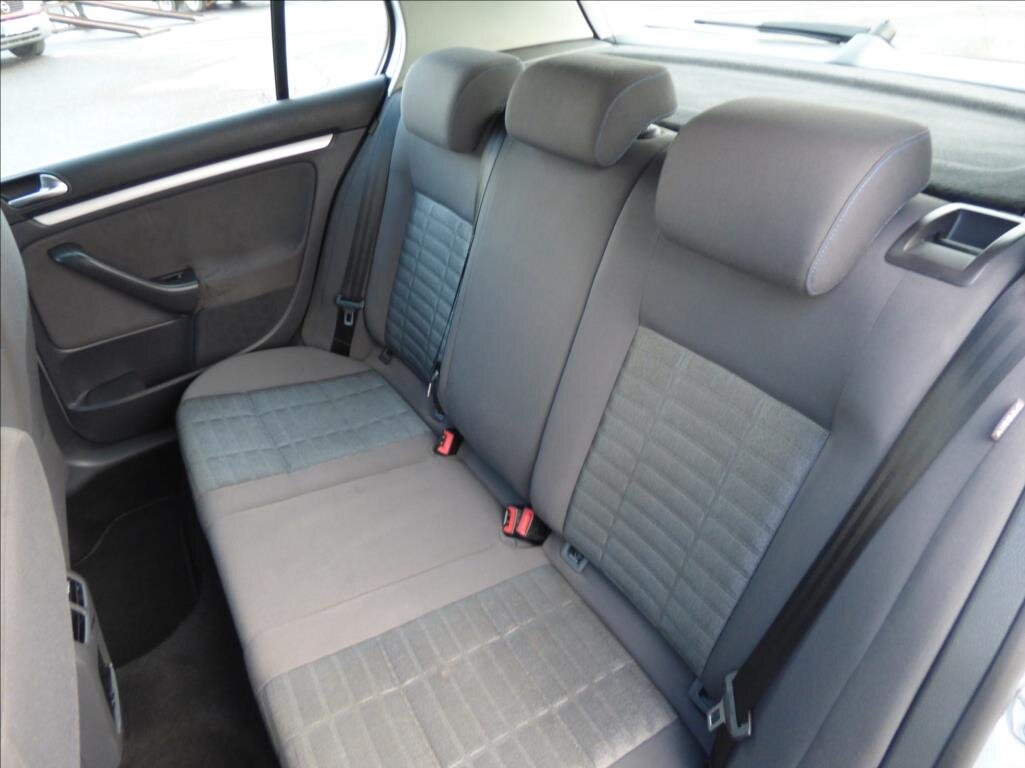 Volkswagen Golf Hatchback 1,6 l 75 kw