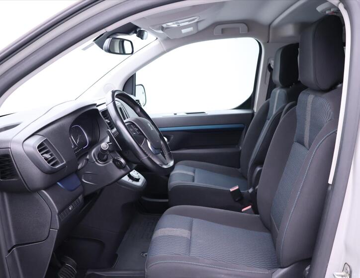 Peugeot Traveller 10