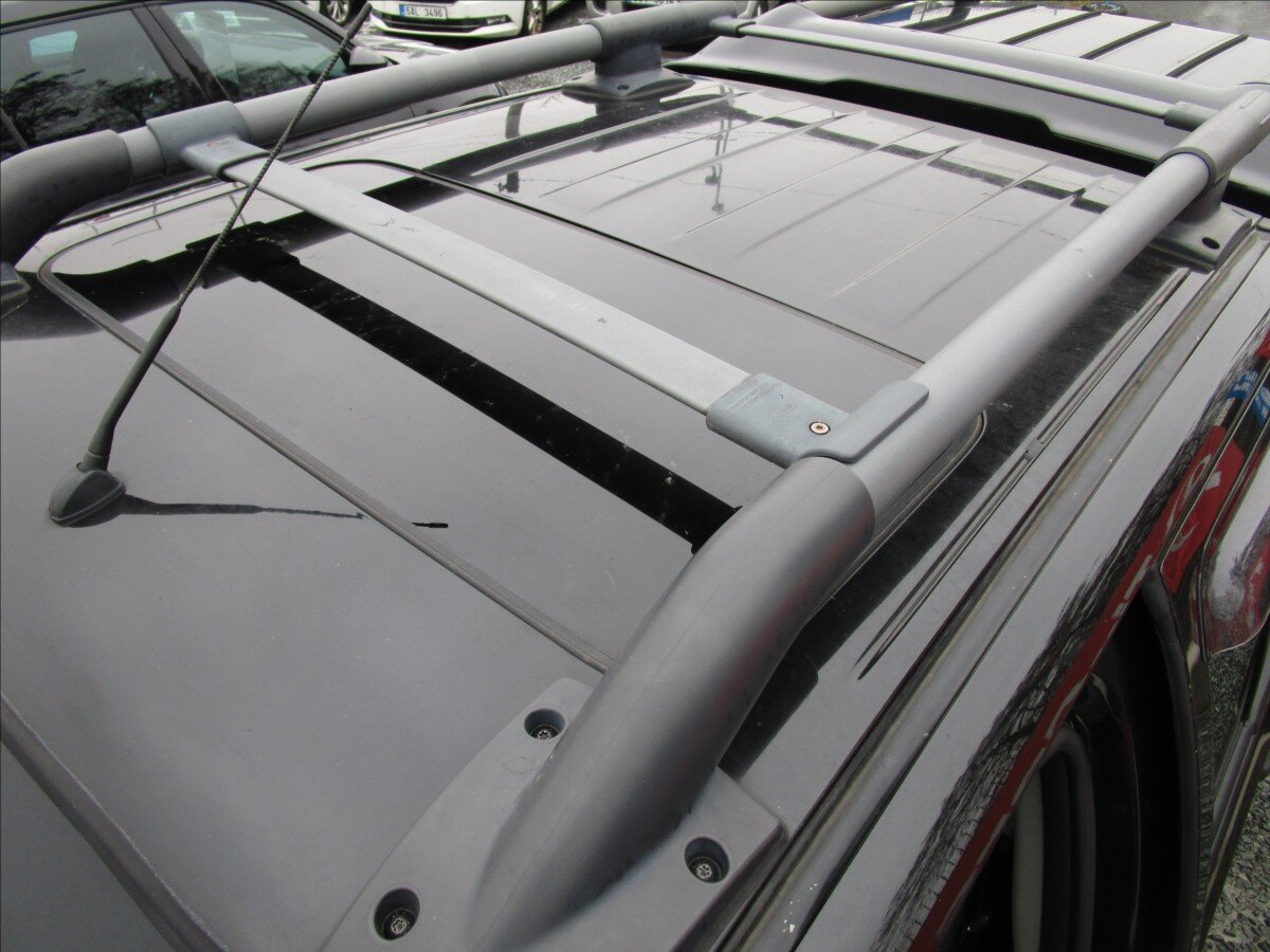 Nissan Navara Ostatní 2,5 l 126 kw