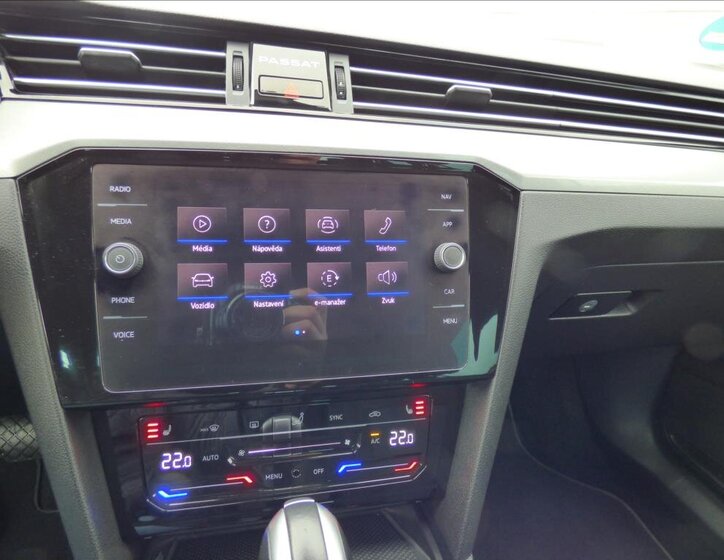 Volkswagen Passat Kombi 1,4 l 115 kw