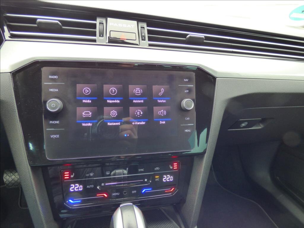 Volkswagen Passat Kombi 1,4 l 115 kw