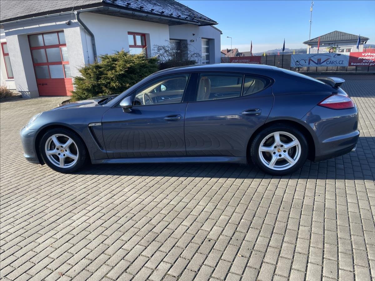 Porsche Panamera Hatchback 3,6 l 220 kw
