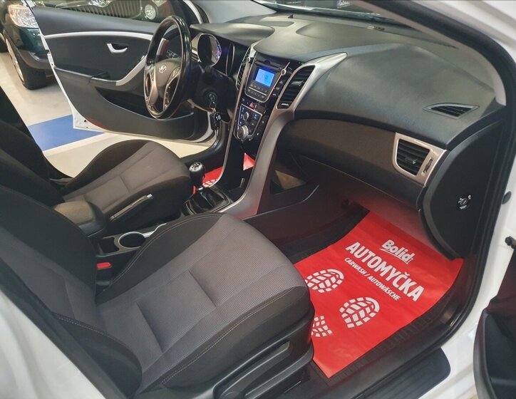 Hyundai i30 Kombi 1,6 l 88 kw