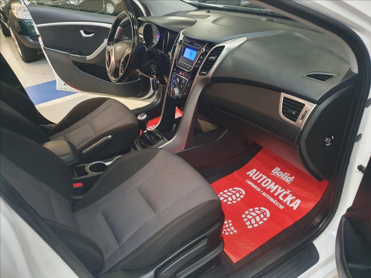 Hyundai i30 Kombi 1,6 l 88 kw