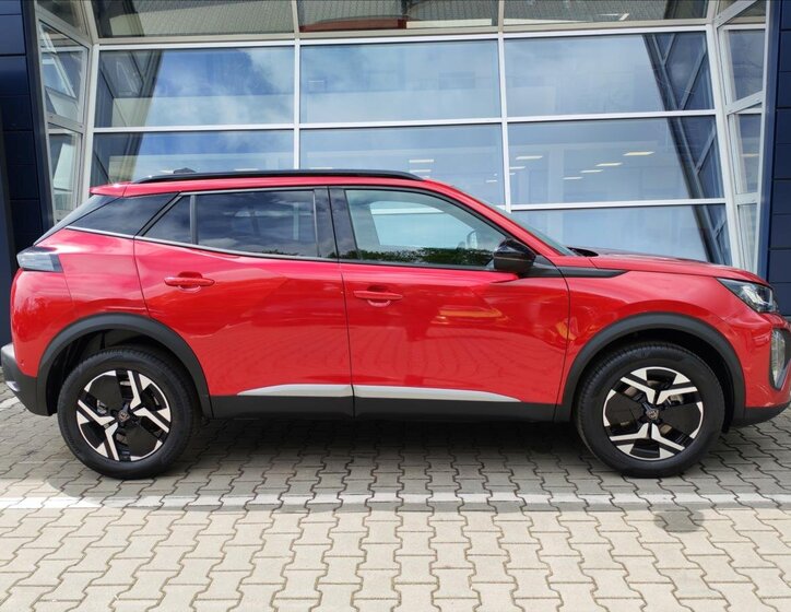 Peugeot 2008 SUV / Terénní 1,2 l 107 kw