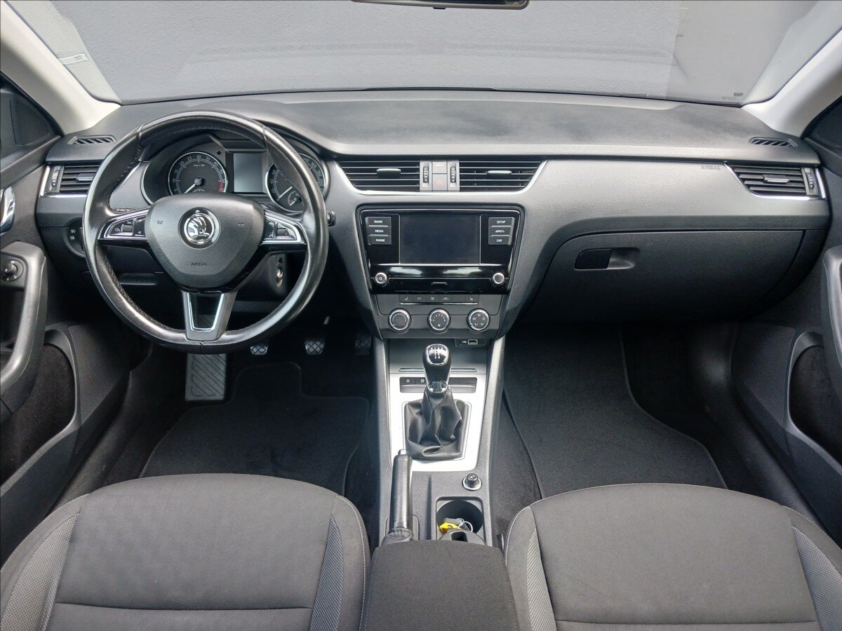 Škoda Octavia Sedan / Limuzína 1,6 l 85 kw