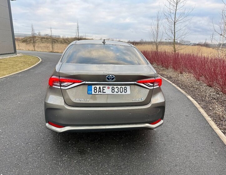 Toyota Corolla Sedan / Limuzína 0,0 72 kw