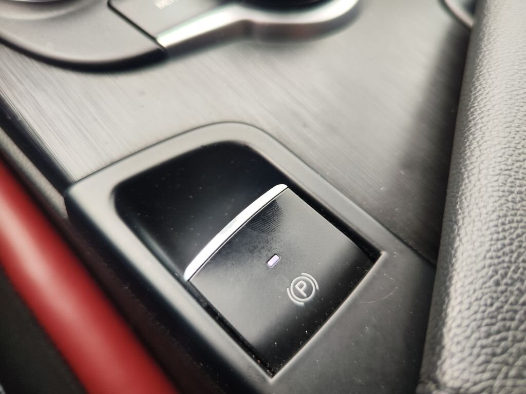 Alfa Romeo Giulia Sedan / Limuzína 2,1 l 110 kw