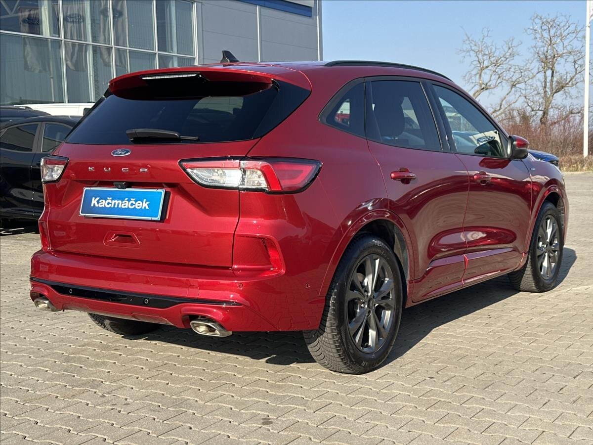 Ford Kuga SUV / Terénní 1,5 l 110 kw