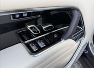 Land Rover Range Rover SUV / Terénní 4,4 l 390 kw