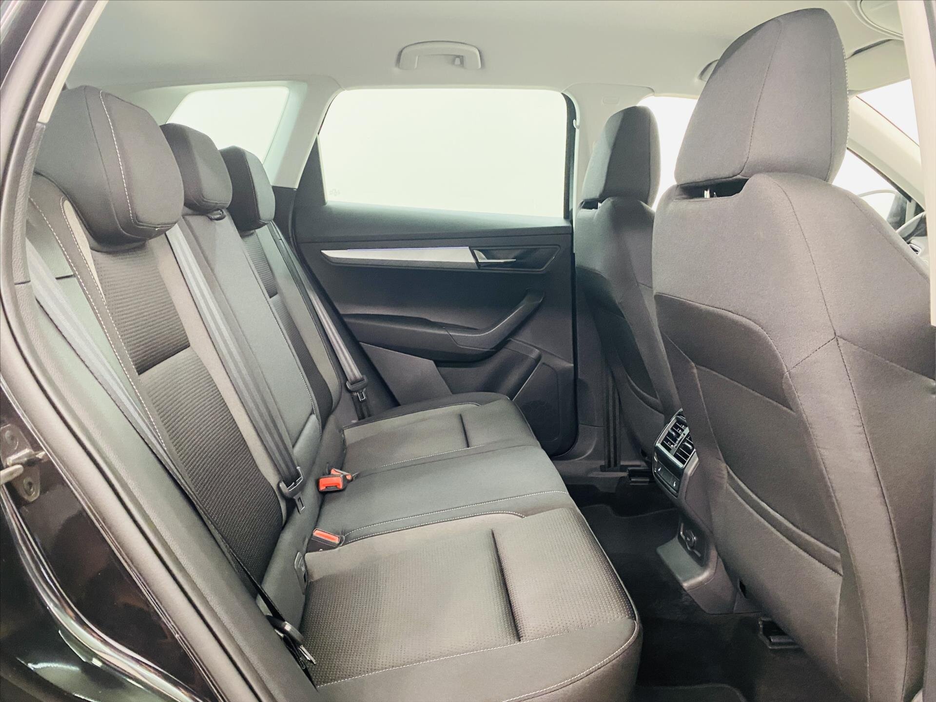 Škoda Karoq SUV / Terénní 1,5 l 110 kw