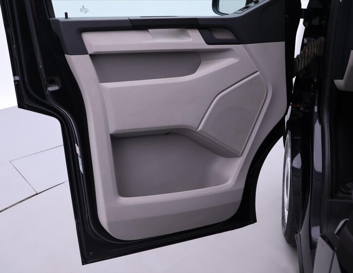 Volkswagen Transporter Kombi 2,0 l 110 kw