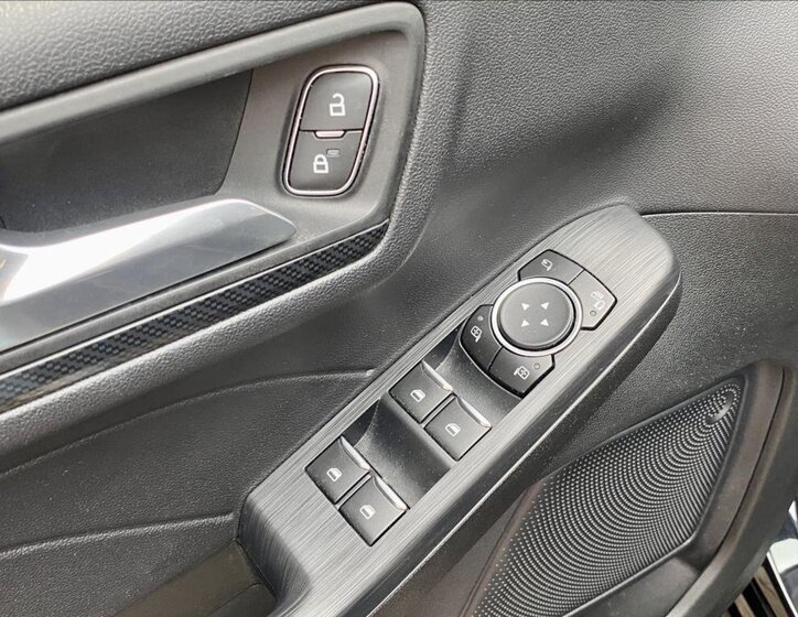 Ford Kuga SUV / Terénní 2,0 l 110 kw