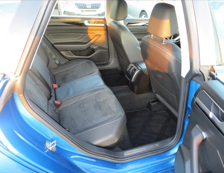 Volkswagen Arteon Kombi 2,0 l 147 kw
