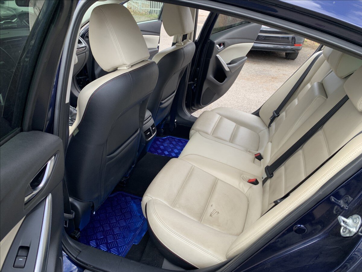 Mazda 6 Sedan / Limuzína 2,2 l 129 kw